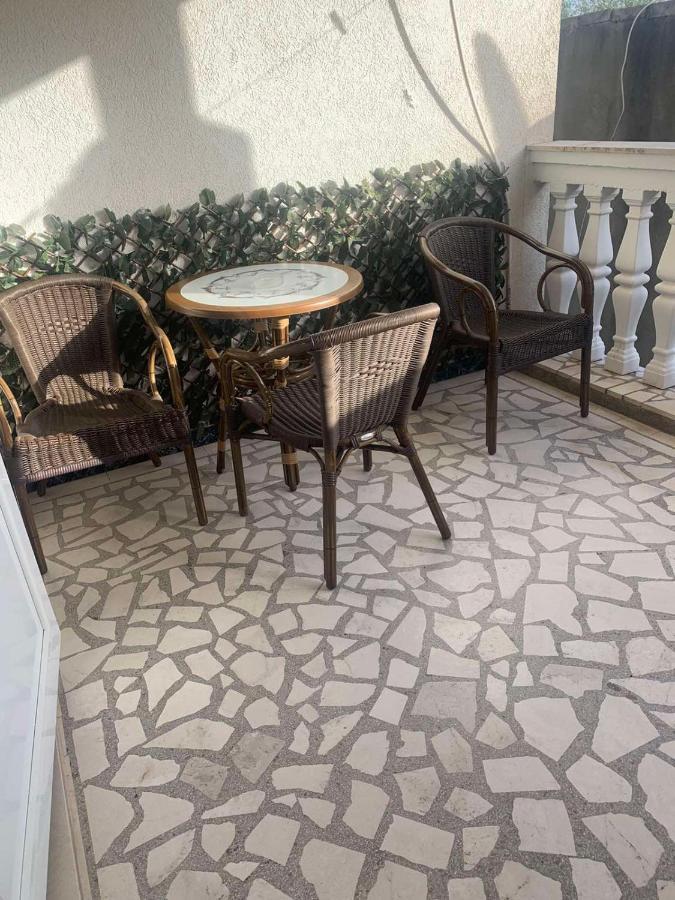 Guesthouse Vila Tamburic Bečići Zewnętrze zdjęcie