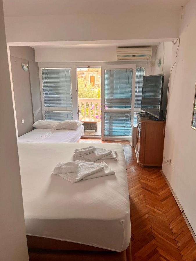 Guesthouse Vila Tamburic Bečići Zewnętrze zdjęcie