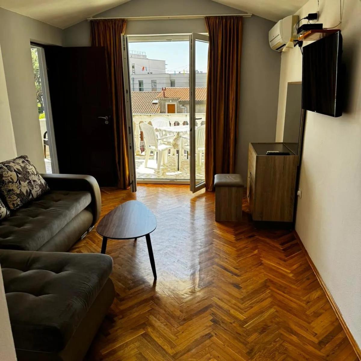 Guesthouse Vila Tamburic Bečići Zewnętrze zdjęcie